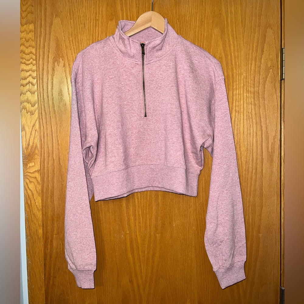 The Normal Brand Cropped Quarter Zip. Mauve color. Size L. Never worn